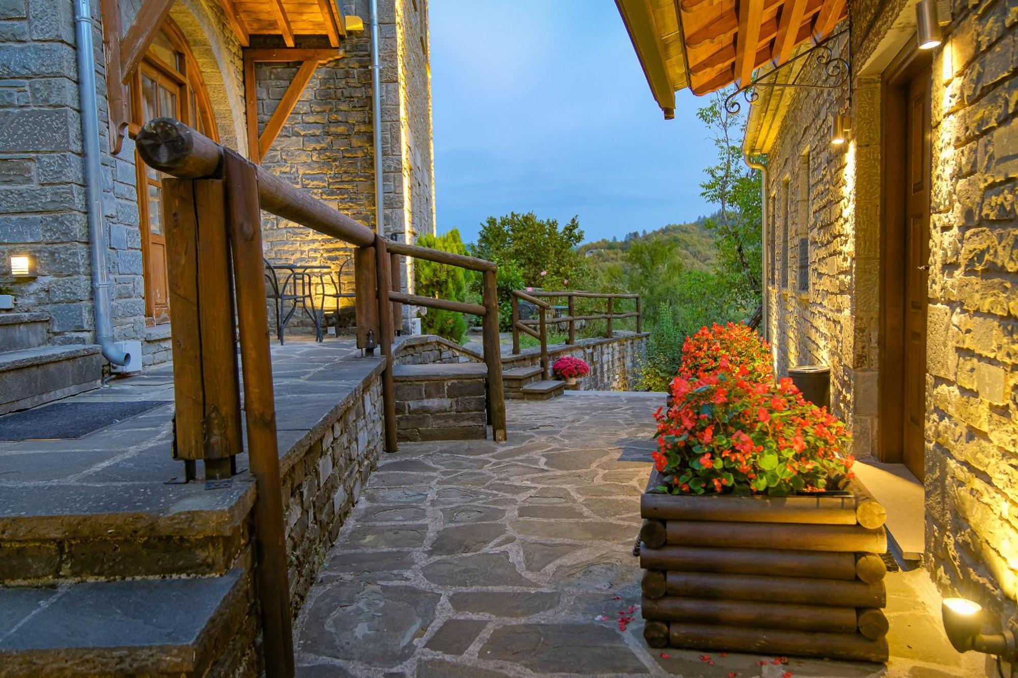 Kipi Mountain Resort Exterior photo