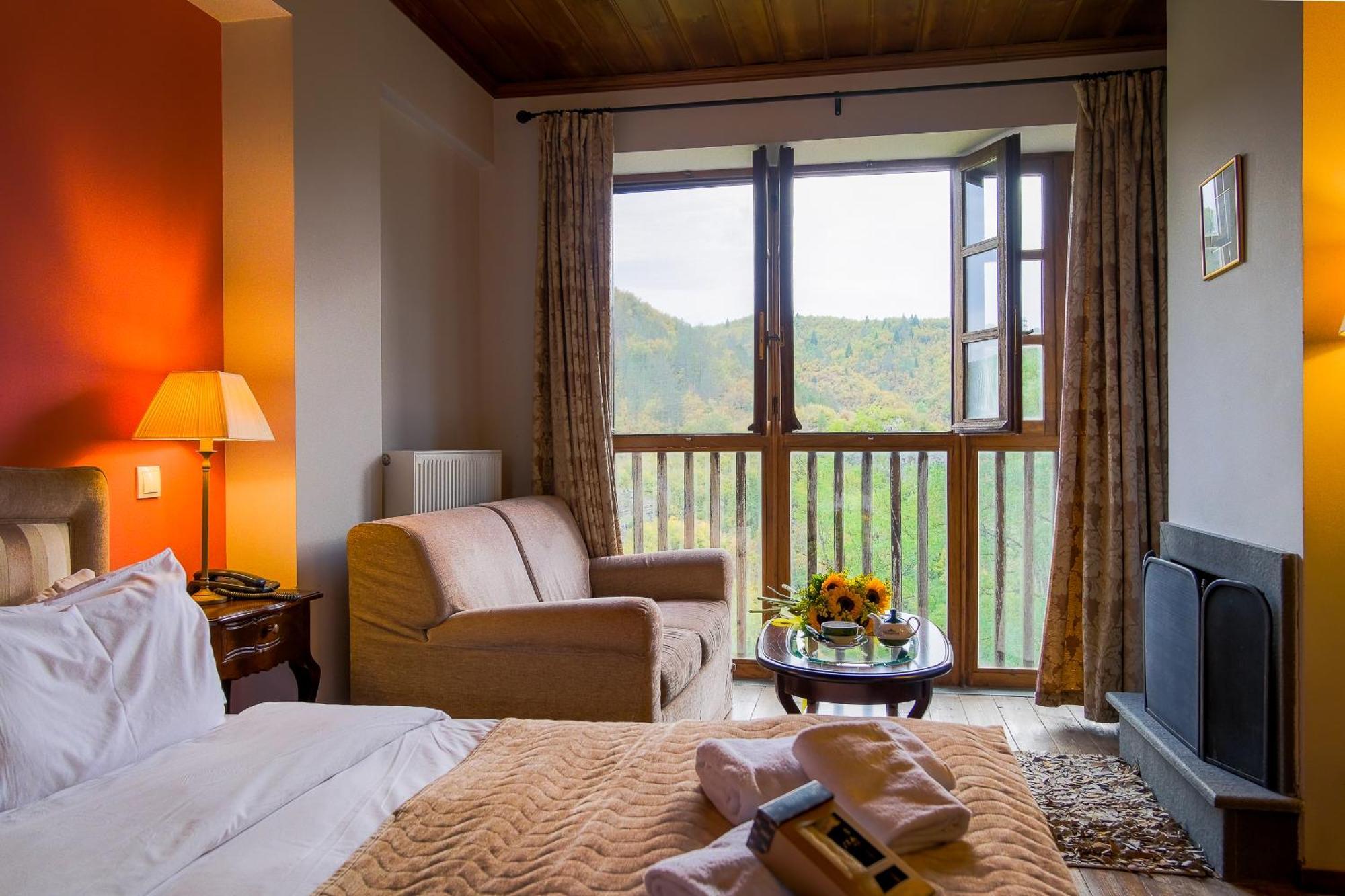 Kipi Mountain Resort Exterior photo